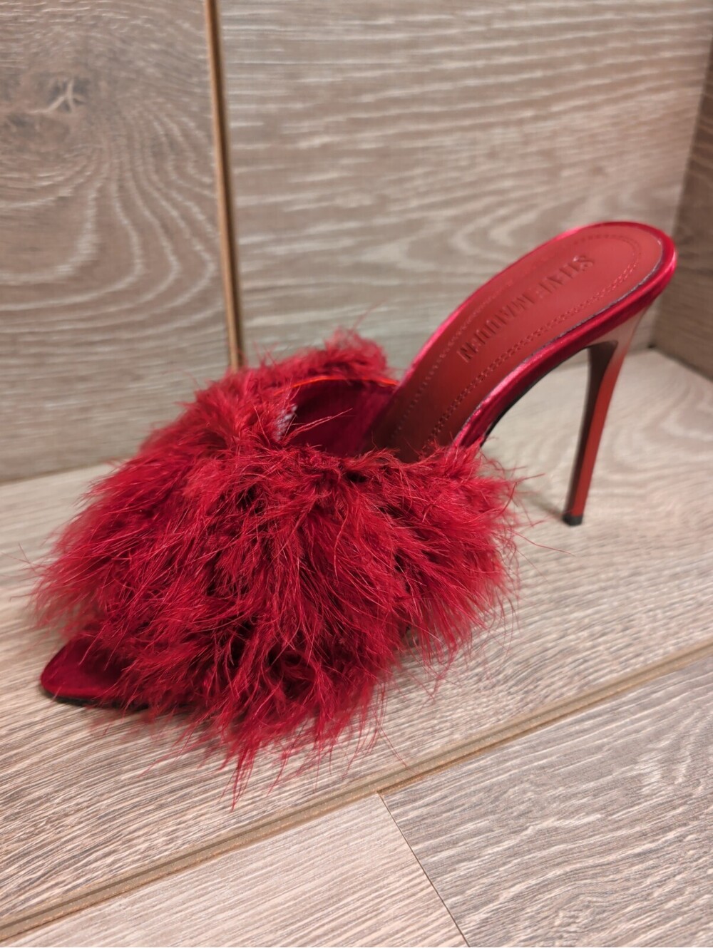 New Steve Madden Ashbey Sandals - Dark Red - Size 9